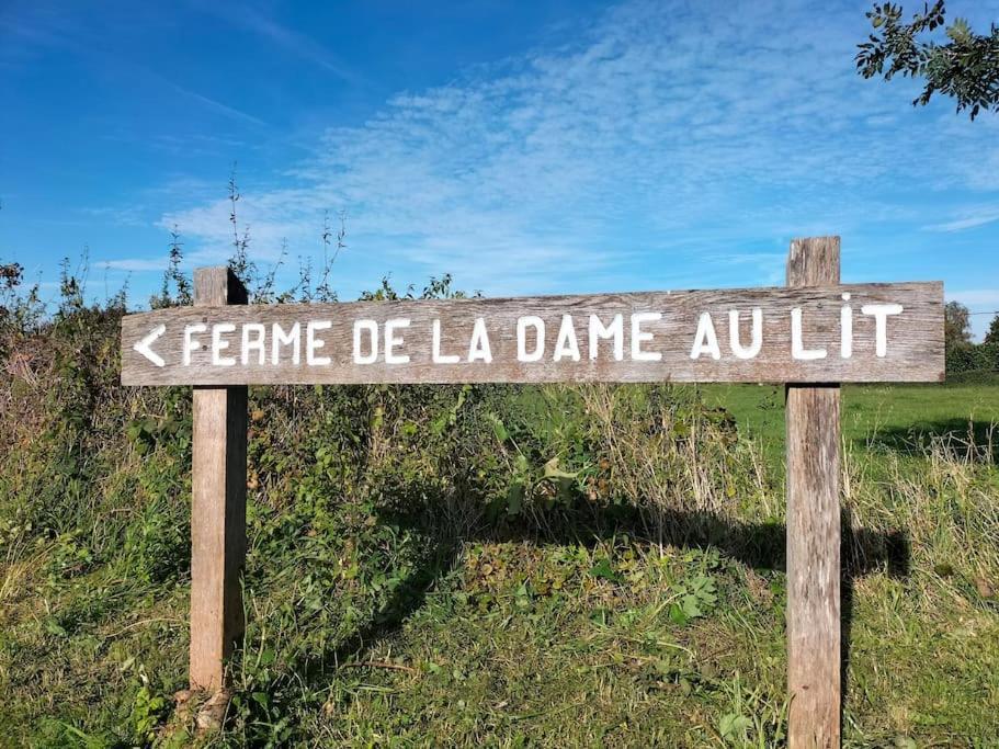 Gite La Dame Au Lit Gite A La Ferme Momignies Εξωτερικό φωτογραφία