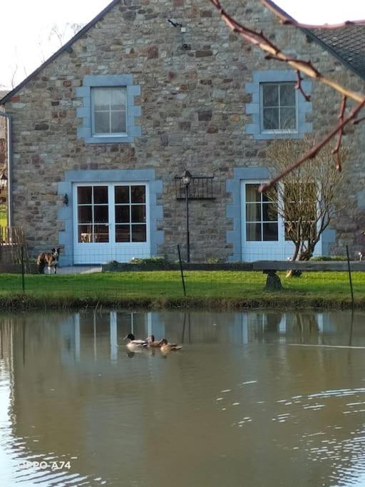 Gite La Dame Au Lit Gite A La Ferme Momignies Εξωτερικό φωτογραφία